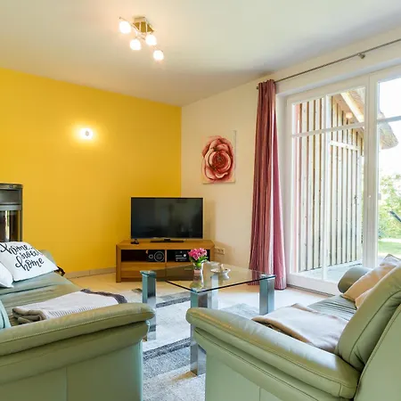 An Den Boddenwiesen 02 *